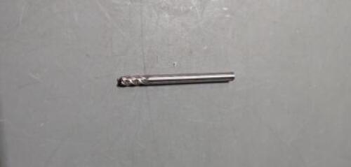 DESCRIPTION: (2) SOLID CARBIDE SQ END MILL BRAND/MODEL: PROMAX 111-00824 SIZE: 1/8" DIA 1/4" LOC RETAIL$: $42.46 QTY: 2