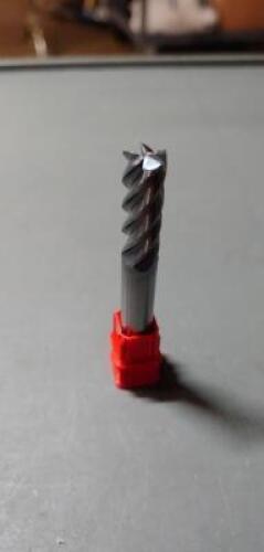 DESCRIPTION: (8) CARBIDE SQ END MILL BRAND/MODEL: FULLERTON 92564 SIZE: 8mm RETAIL$: $107.68 QTY: 8
