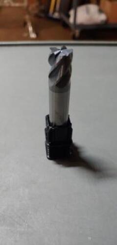 DESCRIPTION: (2) CARBIDE SQ END MILL BRAND/MODEL: FULLERTON 34164 SIZE: .5" DIA .6250 LOC RETAIL$: $222.44 QTY: 2