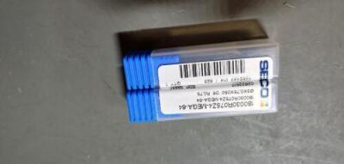 DESCRIPTION: (2) SOLID CARBIDE CORNER ROUNDING END MILLS BRAND/MODEL: SECO 39937 SIZE: 3mm DIA 0.75" LOC RETAIL$: $472.92 QTY: 2