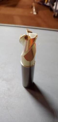 DESCRIPTION: (1) CARBIDE CORNER RADIUS END MILL BRAND/MODEL: ACCUPRO 48339378 SIZE: 1" DIA 1-1/4" LOC RETAIL$: $334.39 QTY: 1