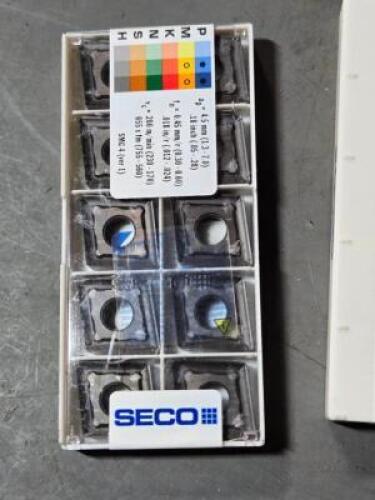 DESCRIPTION: (20) CARBIDE TURNING INSERTS BRAND/MODEL: SECO CNMG190612-MR6 RETAIL$: $388.00 QTY: 20