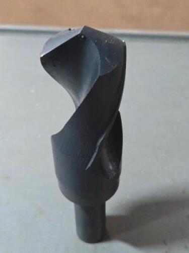 DESCRIPTION: (1) REDUCED SHANK DRILL BIT BRAND/MODEL: VC 01346865 SIZE: 1-5/8" dia 3/4" sd RETAIL$: $164.51 QTY: 1