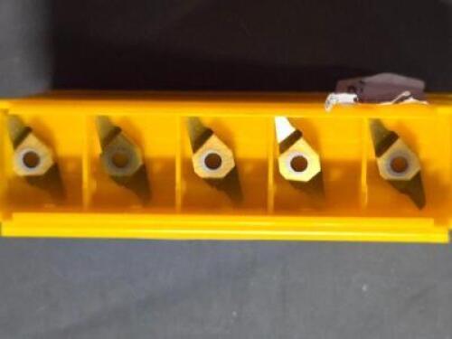 DESCRIPTION: (15) CARBIDE GROOVING PARTING INSERTS BRAND/MODEL: KENNAMETAL V10G-2.52L039 RETAIL$: $664.35 QTY: 15