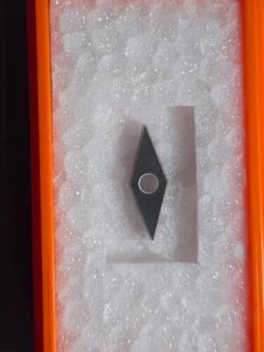DESCRIPTION: (10) PCD TURNING INSERTS BRAND/MODEL: HERTEL HTVCMX221 RETAIL$: $406.46 QTY: 10