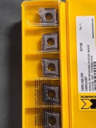 DESCRIPTION: (20) CNMG543RN CARBIDE URNING INSERTS BRAND/MODEL: KENNAMETAL CNMG160612RN RETAIL$: $822.00 QTY: 20