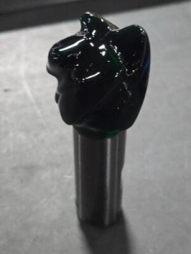 DESCRIPTION: (2) SOLID CARBIDE SQ ENDMIL BRAND/MODEL: ATS SK0870 QTY: 2