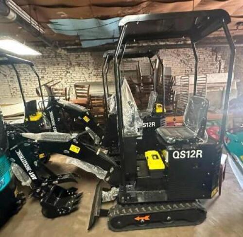 DESCRIPTION: MINI EXCAVATOR BRAND/MODEL: AGT QS12R RETAIL$: $9,999.00 QTY: 1