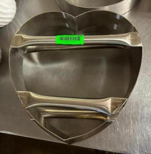 (2) DOUGH CUTTING MOLDS