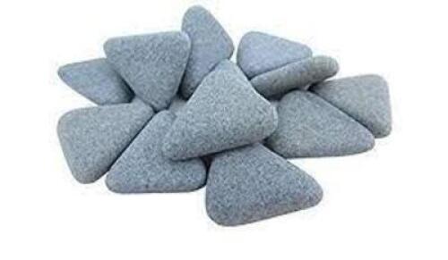 DESCRIPTION: (1) BUCKET OF CERAMIC MEDIA TRIANGLE BRAND/MODEL: RAYTECH #41-343 RETAIL$: $$228.71EA SIZE: 50 LB QTY: 1