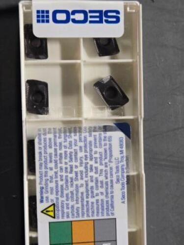 DESCRIPTION: (20) CARBIDE MILLING INSERTS BRAND/MODEL: SECO XOMX10T308-ME07 MP2500 RETAIL$: $486.00 QTY: 20