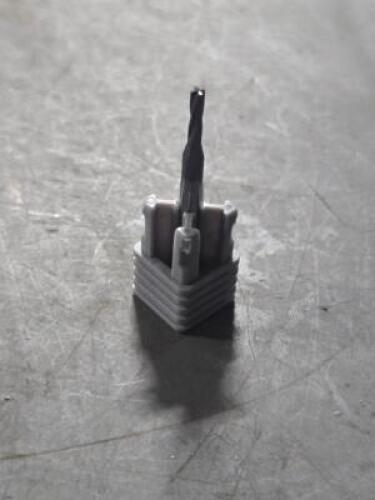 DESCRIPTION: (1) SOLID CARBIDE COUNTERBORE BRAND/MODEL: HAVEY TOOL 63120448 SIZE: 0.0787" CUT DIA 5/16" FL RETAIL$: $32.90 QTY: 1