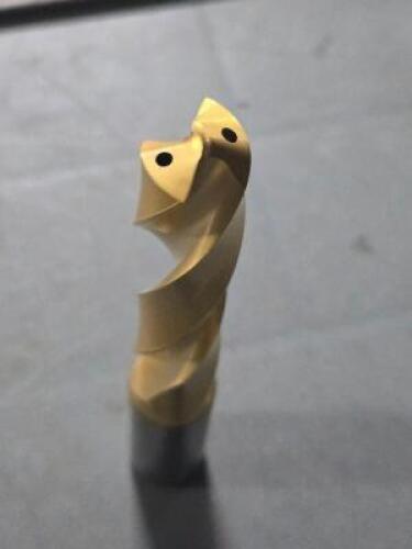 DESCRIPTION: (1) CARBIDE COOLANT THRU DRILL BIT BRAND/MODEL: KENNAMETAL B211A18400HP SIZE: 18.4mm DIA RETAIL$: $329.25 QTY: 1