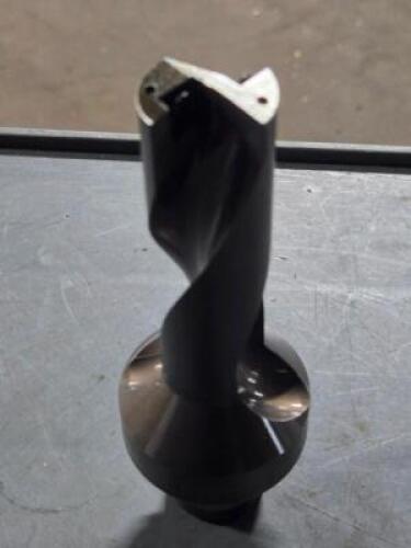 DESCRIPTION: (1) INDEXABLE INSERT DRILL BRAND/MODEL: KOMET U11-52800 SIZE: 28mm MAX DIA 84mm MAX D 28mm SD RETAIL$: $597.48 QTY: 1