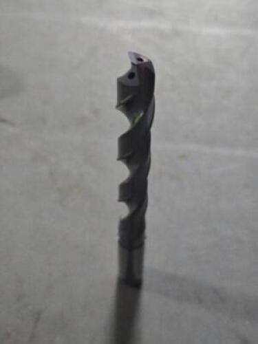 DESCRIPTION: (3) SOLID CARBIDE TAPER LENGTH DRILL BIT BRAND/MODEL: ACCUPRO 61721163 SIZE: 9.5mm DIA RETAIL$: $180.84 QTY: 3