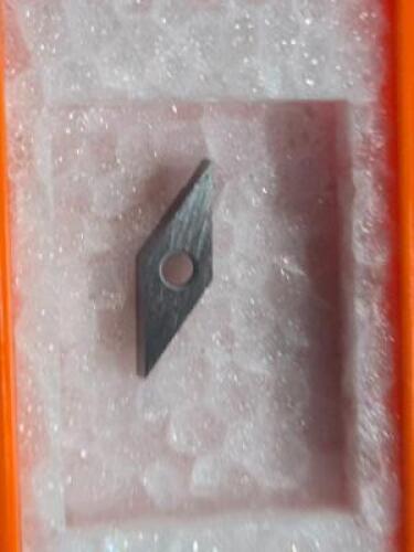 DESCRIPTION: (4) PCD TURNING INSERTS BRAND/MODEL: HERTEL HTVCMX221 RETAIL$: $203.50 QTY: 4