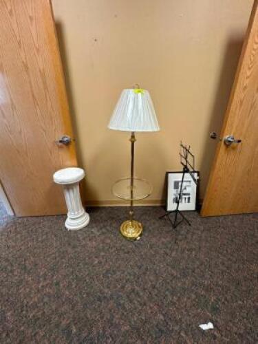 FLOOR LAMP WITH GLASS SHELF