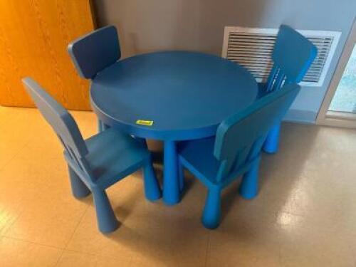 CHILDREN'S TABLE