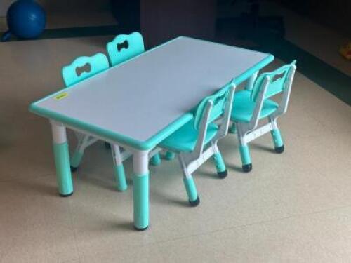 CHILDREN'S TABLE
