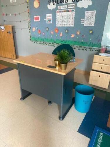 DESK AND FILE CABINET