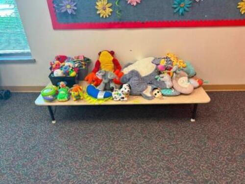 MINI TABLE WITH ASSORTED TOYS