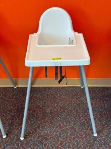 BOOSTER CHAIR