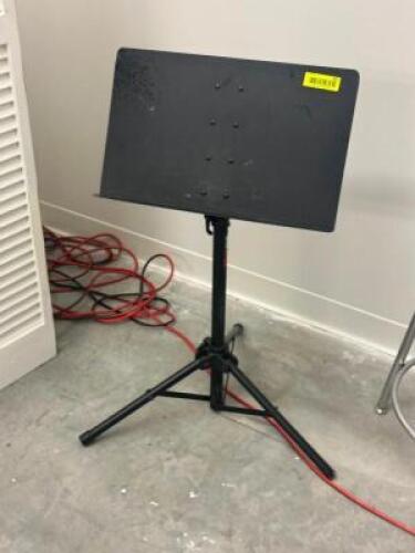 MUSIC STAND