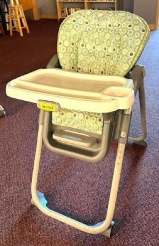 FOLDING HIGH CHAIR