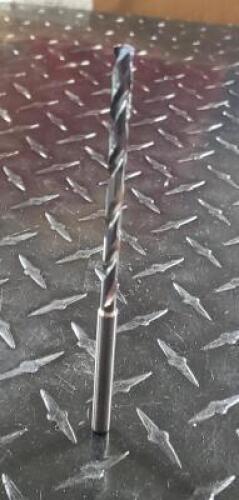 DESCRIPTION: (9) DW050XHV12 SOLID CARBIDE DRILL BITS RETAIL$: $193.52 SIZE: 5 MM DIA. 6 MM SHANK QTY: 9