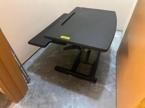 DESK RISER