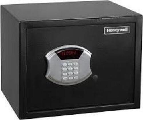 DESCRIPTION: (1) SAFE BRAND/MODEL: HONEYWELL INFORMATION: PROGRAMMABLE DIGITAL LOCK RETAIL$: $123.28 EA QTY: 1