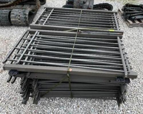 DESCRIPTION: PALLET OF METAL FENCING INFORMATION: POSTS PICTURED SEPARATELY - SEE ADDITIONAL PHOTOS QTY: 1