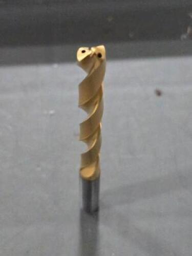 DESCRIPTION: (1) CARBIDE TAPER LENGTH DRILL BITS BRAND/MODEL: KENNAMETAL 4101775 SIZE: 7.50mm DIA RETAIL$: $344.69 QTY: 1