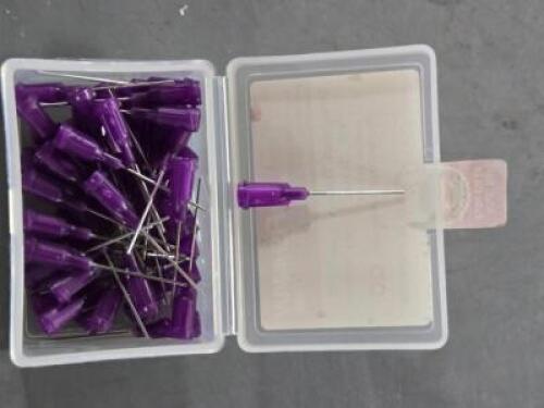 DESCRIPTION: (4) BOXES OF (50)POSILOK 21Gx1 PURPLE PLASTIC HUB NEEDLE BRAND/MODEL: FISHMAN Z513121 SIZE: 1" RETAIL$: $283.24 QTY: 4