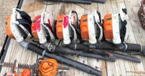 DESCRIPTION: (5) BACKPACK BLOWERS BRAND/MODEL: STIHL INFORMATION: NOT IN WORKING CONDITION - SOLD AS IS FOR PARTS QTY: 1