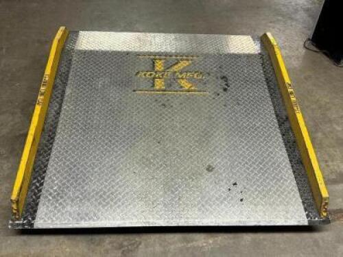STEEL DOCK PLATE