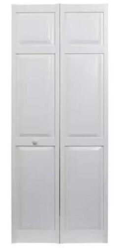 WHITE INTERIOR BI-FOLD DOOR