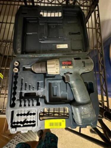 CORDLESS RYOBI DRILL