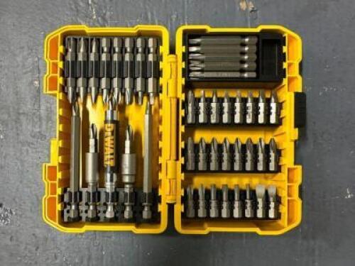 DEWALT DRILL BIT SET