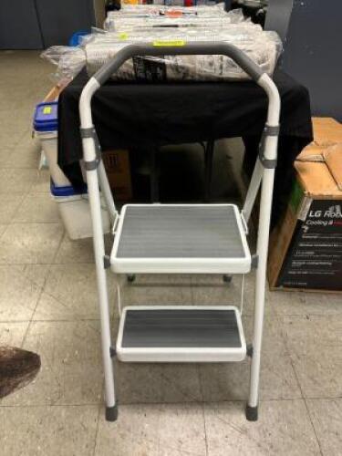 STEPLADDER