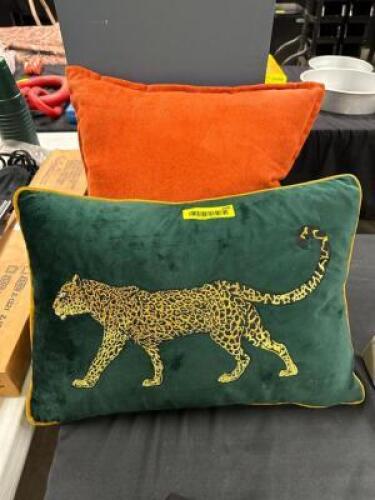 THROW PILLOWS