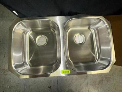 STAINLESS STEEL SINK