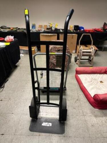 HAND TRUCK