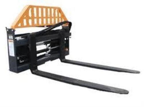 DESCRIPTION: SKID STEER HYDRAULIC FORK ATTACHMENT BRAND/MODEL: WOLVERINE PFA-11-3300G RETAIL: $1,900.00 QTY: 1