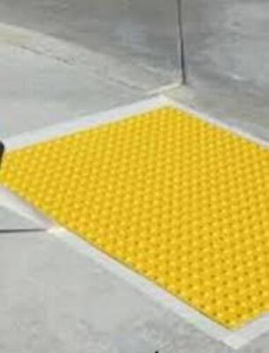 DESCRIPTION: (1) TACTILE DETECTABLE WARNING SYSTEM BRAND/MODEL: SAFETY STEP INFORMATION: YELLOW SIZE: 3' X 5' RETAIL$: $291.99 EA QTY: 1