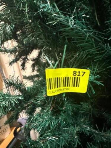 X MAS DECORATIONS