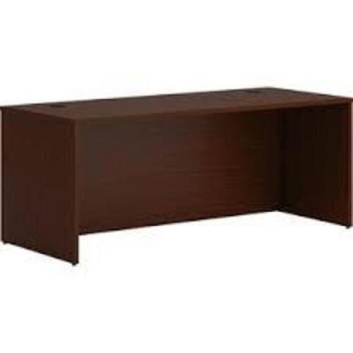 DESCRIPTION: (1) LOW CREDENZA TOP BRAND/MODEL: HON #HONLCL3020TPLT1 INFORMATION: WOOD RETAIL$: $162.90 EA QTY: 1