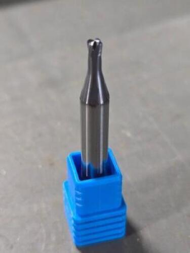 DESCRIPTION: (2) SOLID CARBIDE CORNER ROUNDING END MILLS BRAND/MODEL: SECO 39937 SIZE: 3mm DIA 0.75" LOC RETAIL$: $472.92 QTY: 2