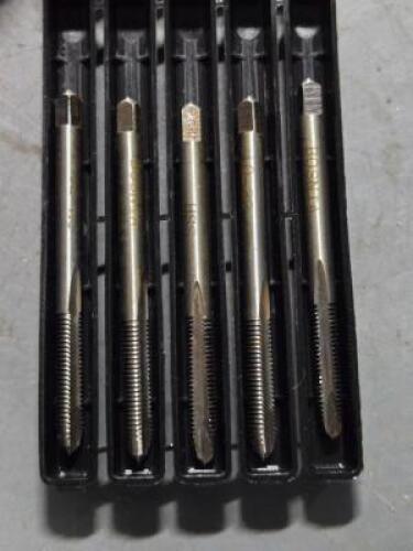 DESCRIPTION: (15) HSS SPIRAL POINT TAP BRAND/MODEL: VC 04518320 SIZE: 10-32 RETAIL$: $511.00 QTY: 15
