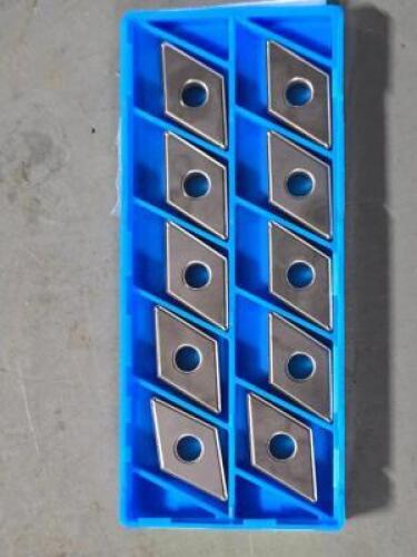DESCRIPTION: (30) CARBIDE TURNING INSERTS BRAND/MODEL: KYOCERA DNGG 432 DP RETAIL$: $610.20 QTY: 30
